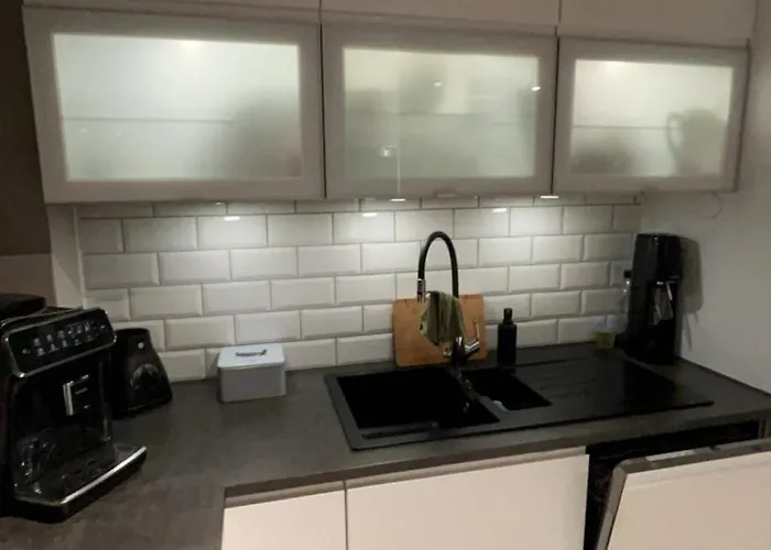 Willa Central, Roomy, Free Parking, Fireplace, View *